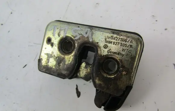 Volkswagen Golf III Tailgate/trunk/boot lock/catch/latch 1H6827505