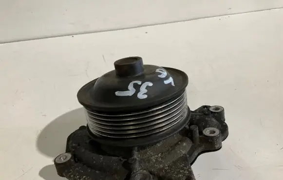 Mercedes-Benz E W211 Water pump