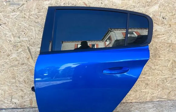 Rear door