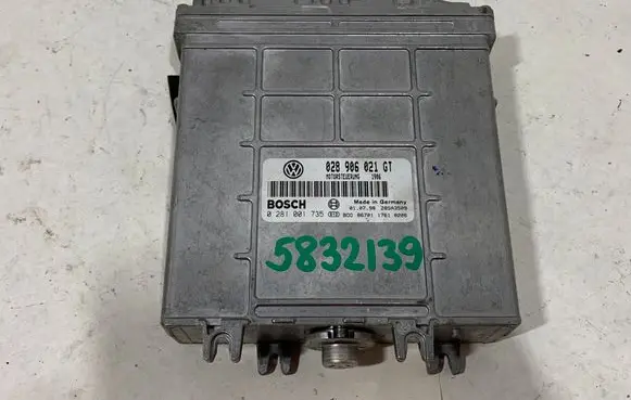 Volkswagen Sharan Engine control unit/module 028906021GT