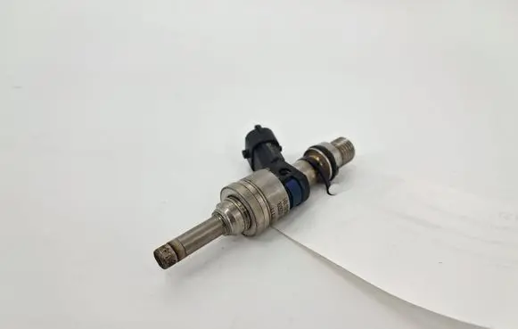Porsche Panamera (970) Fuel injector 94811012832