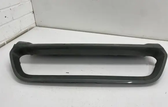 Mini Cooper Countryman F60 Front bumper lip 9498324