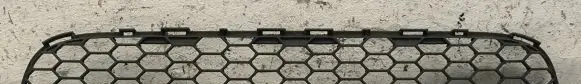 Toyota Corolla Verso AR10 Front bumper lower grill 531120F020