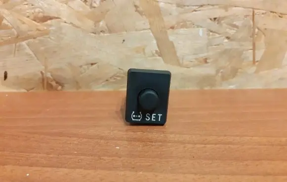 Toyota RAV 4 (XA40) Other switches/knobs/shifts 15A257 2470