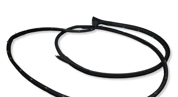 Dodge RAM Front door rubber seal 68291602