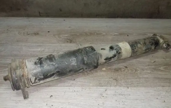 Rear shock absorber/damper