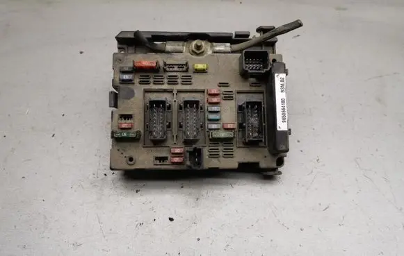 Peugeot 307 BSM Control unit 9650664180 BSMB2