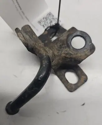 Volvo XC90 Muffler mount bracket/holder 