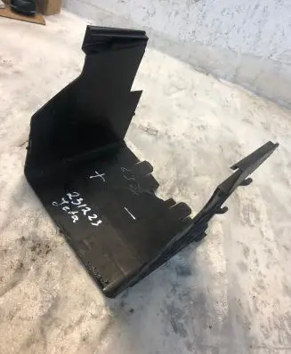 Volkswagen Jetta VI Battery box tray 1k0915335c