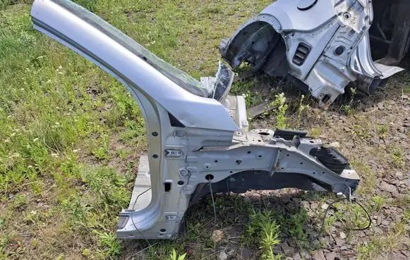KIA Sportage Front quarter panel