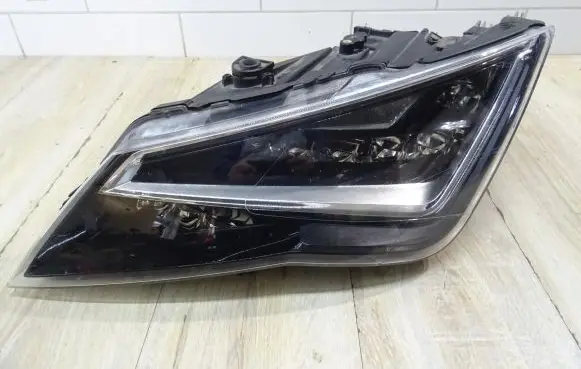 Seat Leon (5F) Headlight/headlamp 5F1941007D