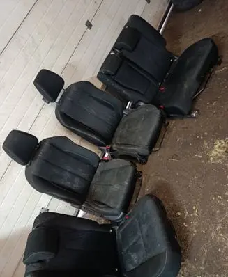 Seat set