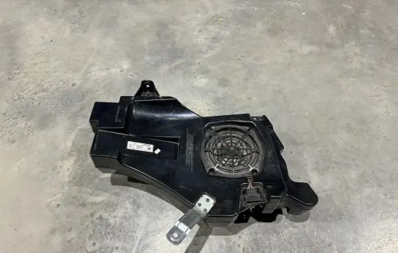 Audi A3 S3 8P Subwoofer speaker 8P4035382C 449089002