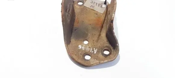 Volkswagen PASSAT B3 Bracket in trunk/boot 