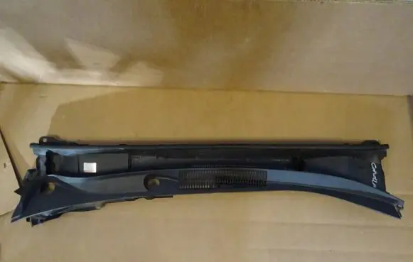 Toyota Corolla E210 E21 Wiper trim 5578102580