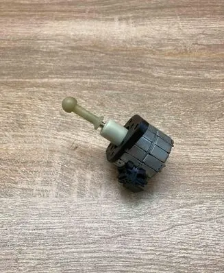 BMW 3 E92 E93 Headlight level adjustment motor 1307220060