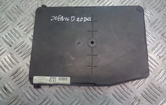 Renault Scenic II - Grand scenic II High voltage junction box 8200780021