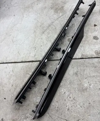 Porsche Macan (95B) Rear door card trim 95B867062L 95B867061L