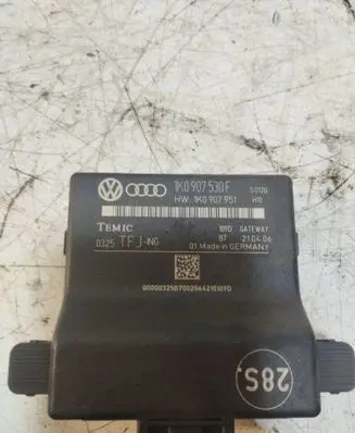 Volkswagen PASSAT B6 Gateway control module 1K0907951 0325