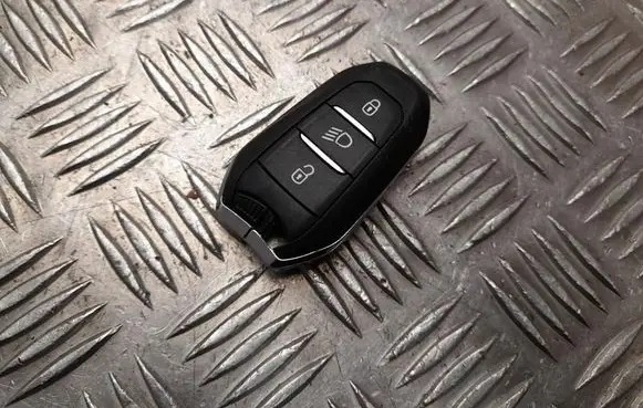 Ignition key/card