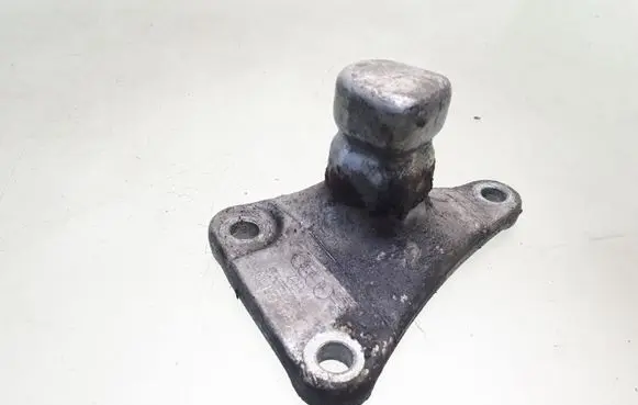 Audi A4 S4 B6 8E 8H Engine mounting bracket 8E0199343