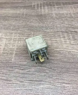 Opel Omega B2 Other relay 4RB96046100 90192481
