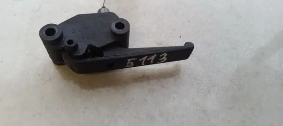 Engine bonnet (hood) release handle