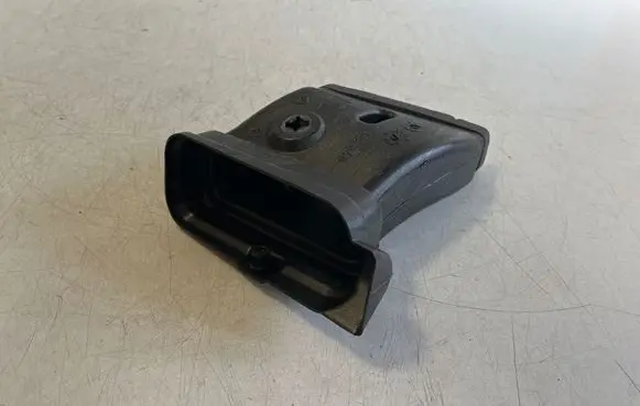 Audi Q7 4M Cabin air duct channel 4M1819501