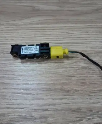 Audi A4 S4 B6 8E 8H Airbag deployment crash/impact sensor 8E0959643E 261103 200093