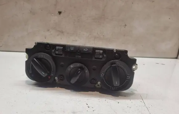 Volkswagen Golf V Climate control unit 1K0820047EG