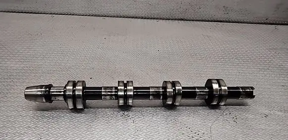 Volkswagen PASSAT B6 Camshaft 