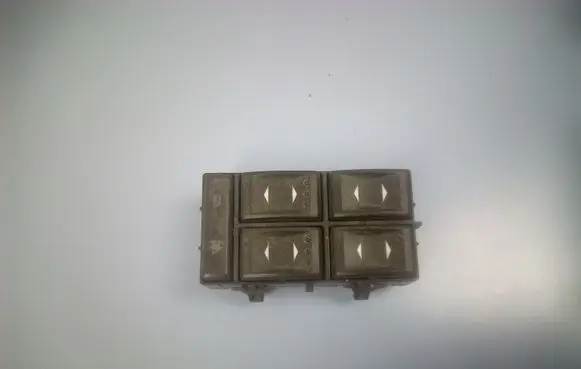 Ford Mondeo Mk III Electric window control switch 03163451