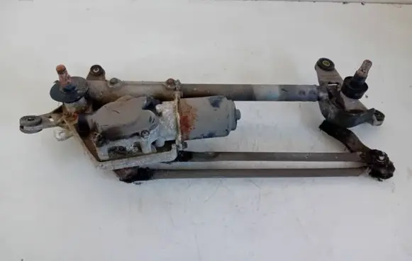 Honda Accord Front wiper linkage 