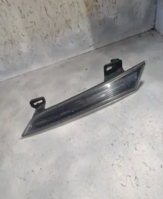 Nissan Murano Z51 Front reflector 42263957