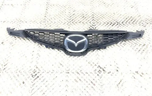 Mazda 2 Front grill D65150711