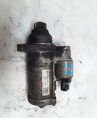 Volkswagen PASSAT B8 Starter motor 02M911024S