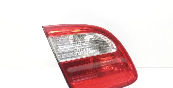 Mercedes-Benz E W211 Tailgate rear/tail lights A2118201364