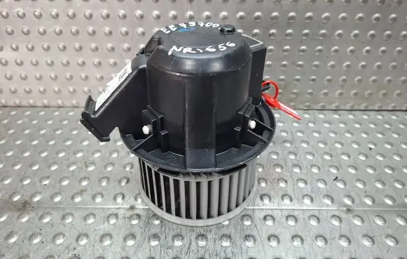 Renault Twingo III Heater fan/blower S25071656 EE797001