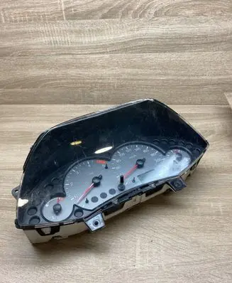 Ford Focus Speedometer (instrument cluster) 98AP10841BC