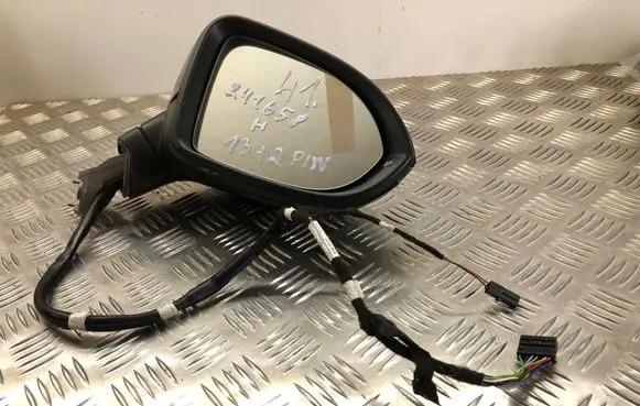 Volkswagen PASSAT B8 Front door electric wing mirror 0416320 0414150