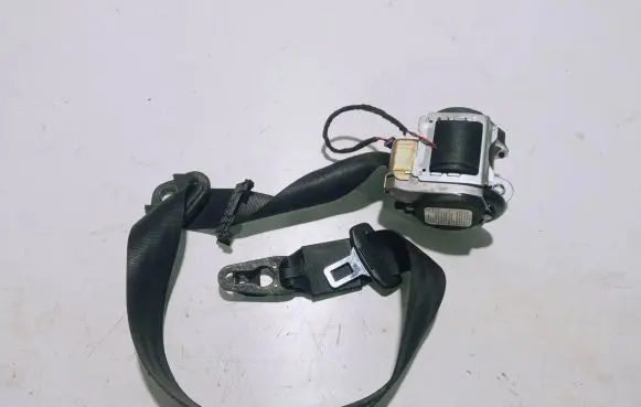 Audi A6 S6 C6 4F Front seatbelt 605404600 008L000 5510439
