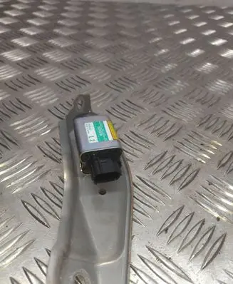 Lexus GS 300 350 430 450H Airbag deployment crash/impact sensor 8983430020 1879001781