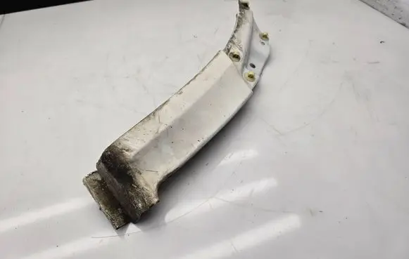 Mercedes-Benz Sprinter W906 Fender end trim