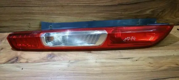 Ford Focus Rear/tail lights 4M5113405AE 4M51-13405-AE