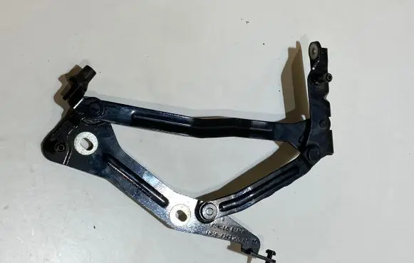 Ford Mustang VI Tailgate/trunk/boot hinge FR3B6342700AD