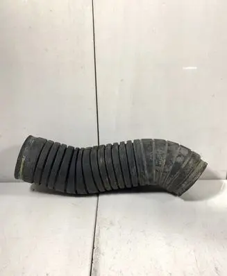 Audi A6 S6 C4 4A Air intake hose/pipe 4A0129627J