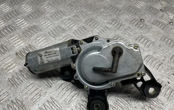 Audi A6 S6 C5 4B Rear window wiper motor 8L0955711A