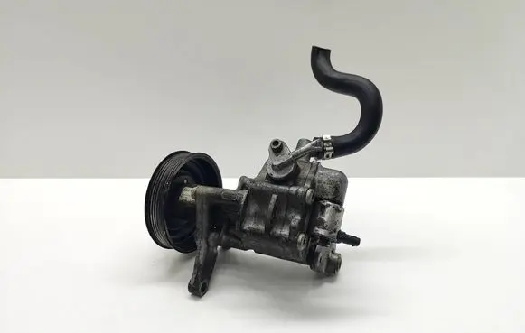 BMW 5 F10 F11 Power steering pump 7810810 781081003 679866502