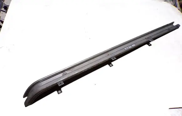 Volkswagen Transporter - Caravelle T5 Sliding door speaker trim 