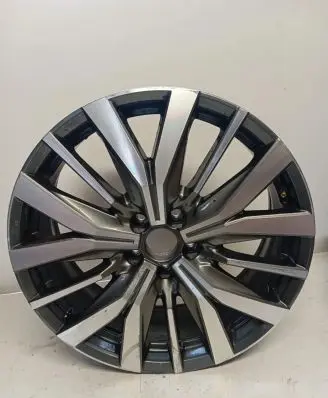 Nissan X-Trail T33 R20 alloy rim MA146RG6B